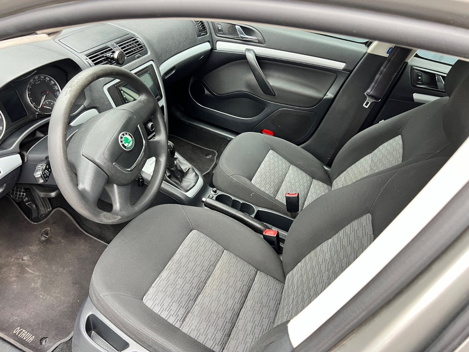 Skoda Octavia 1,4 TSi 122 Ambiente Combi 5d