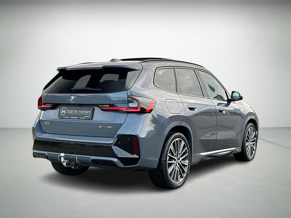 BMW iX1 xDrive30 M-Sport 5d