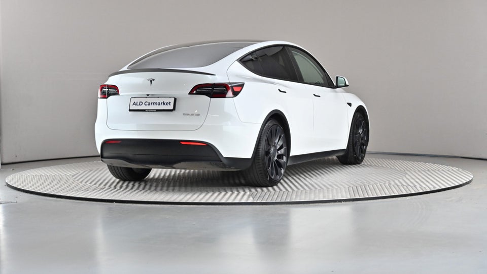 Tesla Model Y Performance AWD 5d