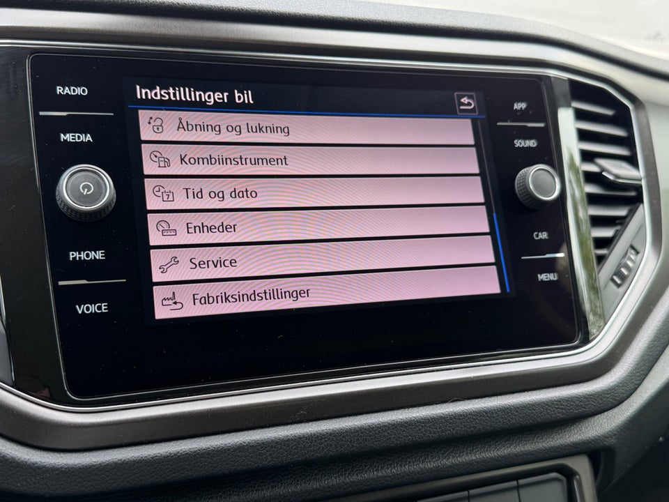 VW T-Roc 1,0 TSi 115 Style 5d
