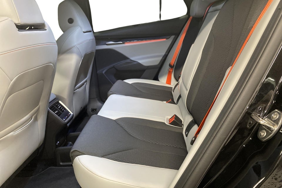 Skoda Elroq 85 iV Lodge Advanced 5d