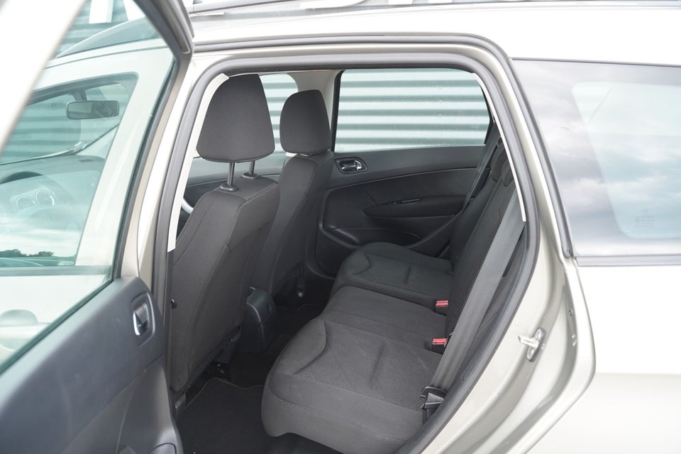 Peugeot 308 1,6 HDi 92 Tour stc. 5d