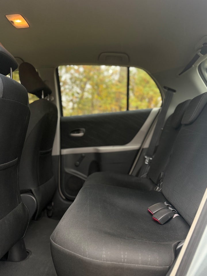 Toyota Yaris 1,3 Luna 5d
