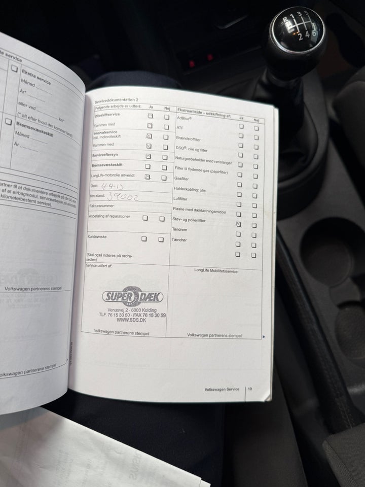 VW Touran 1,6 TDi 105 Trendline 7prs 5d