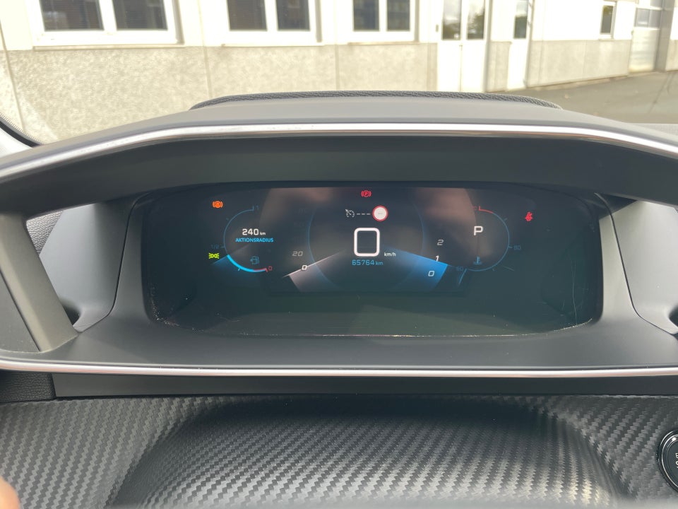 Peugeot 208 1,2 PureTech 100 Allure+ EAT8 5d