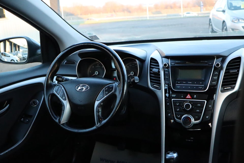 Hyundai i30 1,6 CRDi 110 Style CW Eco 5d