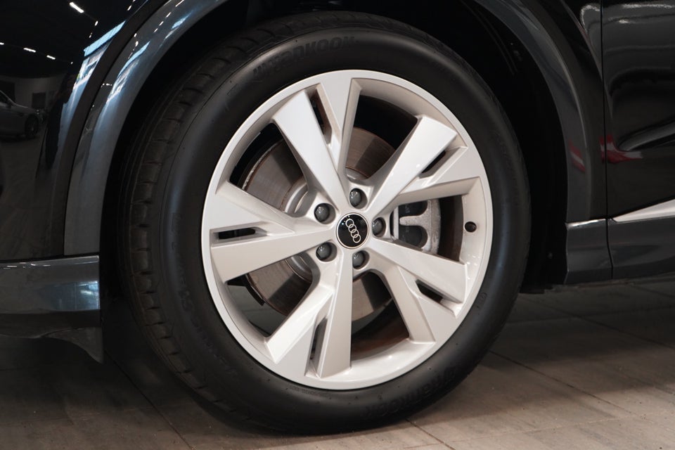 Audi Q4 e-tron 45 S-line 5d