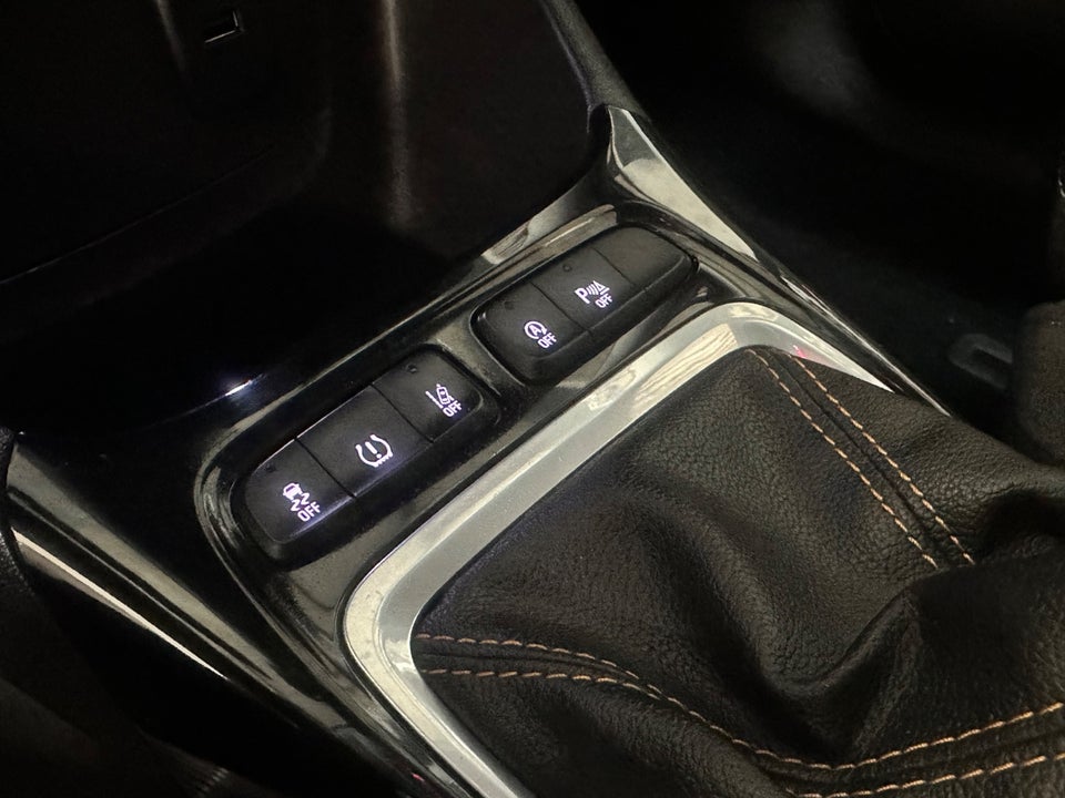 Opel Crossland X 1,2 T 110 Sport 5d