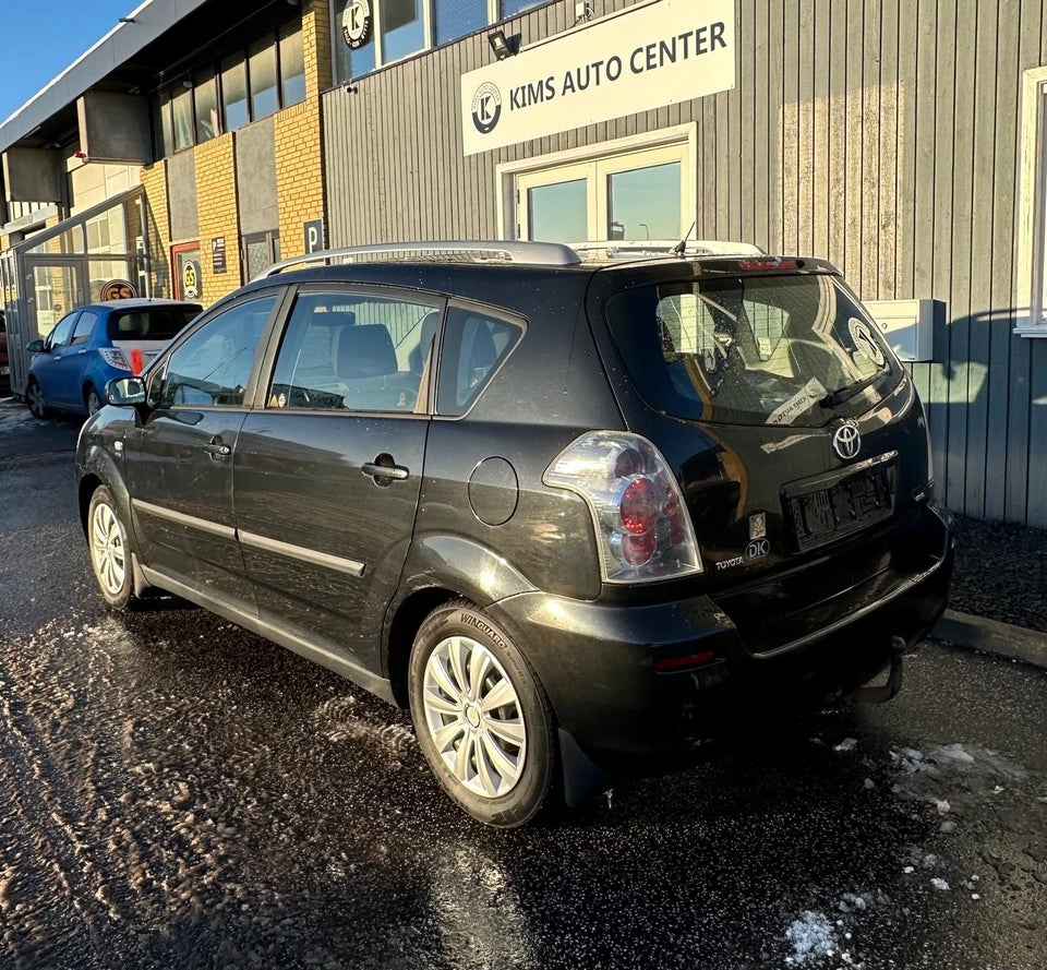 Toyota Corolla Verso 1,8 Sol 7prs 5d