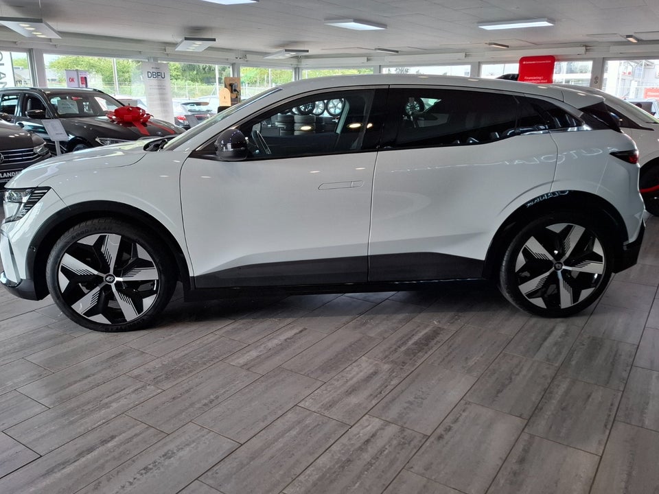 Renault Megane E-Tech 60 Techno 5d