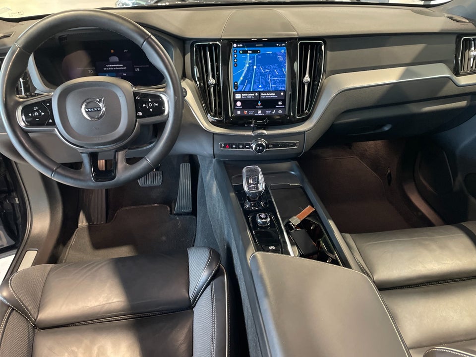 Volvo XC60 2,0 T6 ReCharge Plus Dark aut. AWD 5d