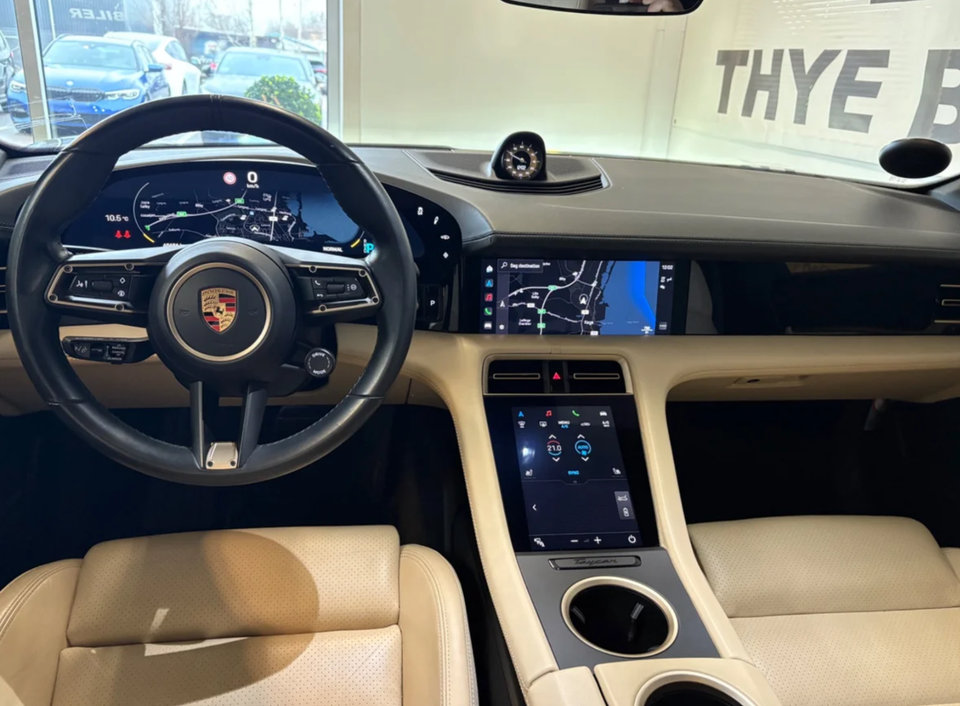 Porsche Taycan 4S Performance+ 4d