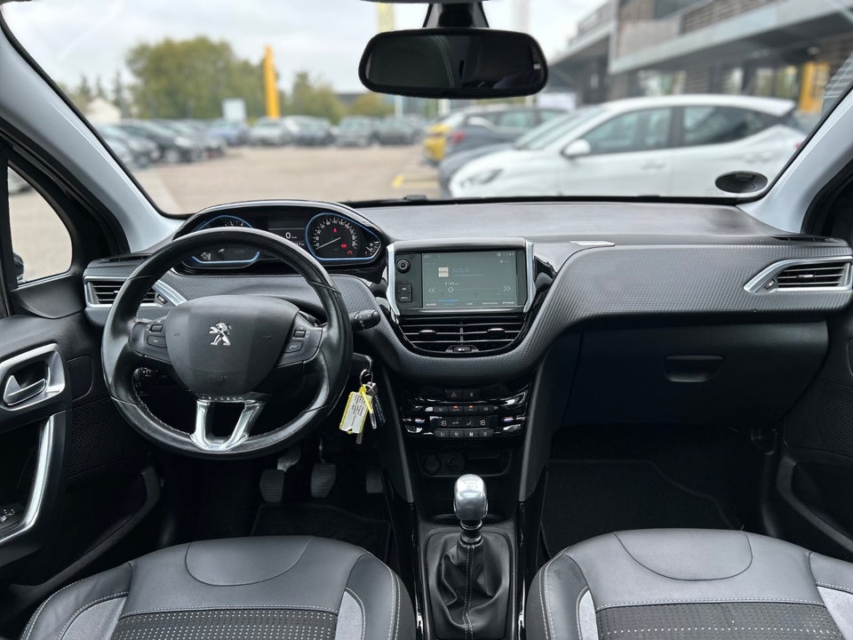 Peugeot 2008 1,2 PureTech 130 Allure+ 5d