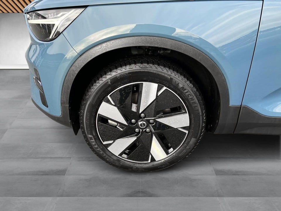 Volvo XC40 ReCharge Extended Range Plus 5d