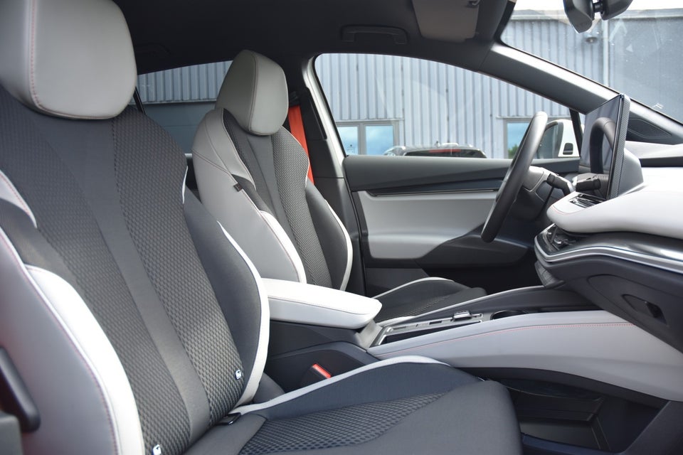 Skoda Elroq 85 iV Lodge 5d