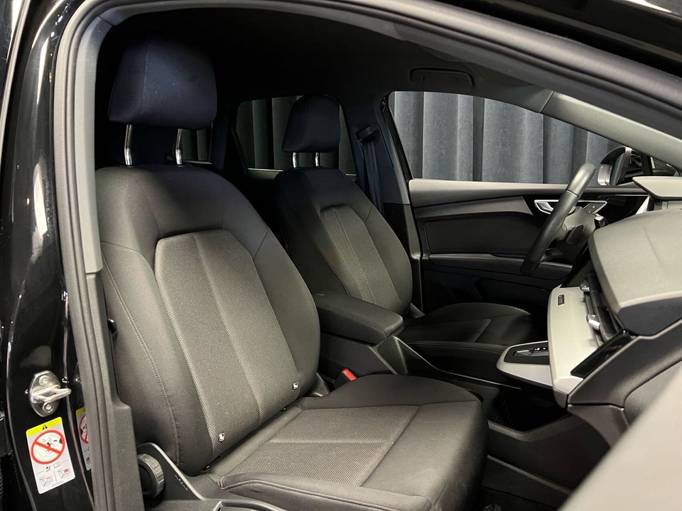 Audi Q4 e-tron 40  5d