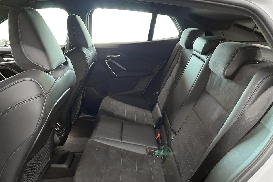 BMW iX2 eDrive20 M-Sport 5d