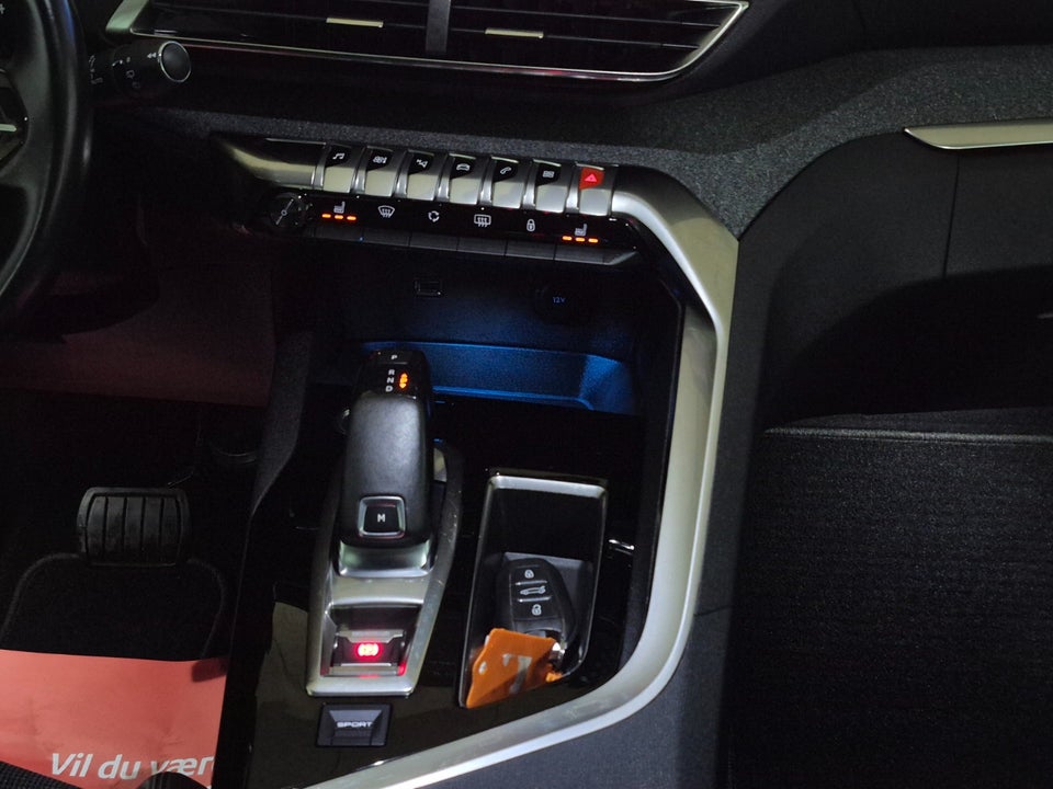 Peugeot 3008 1,2 PureTech 130 Allure EAT8 5d