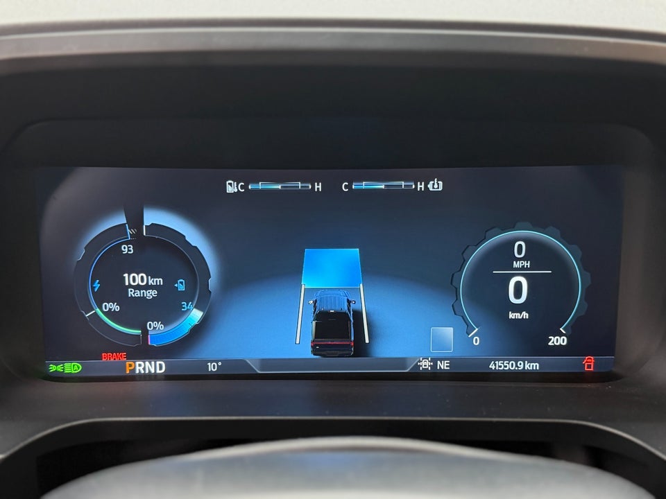 Ford F-150 Lightning Lariat Standard Range 4d