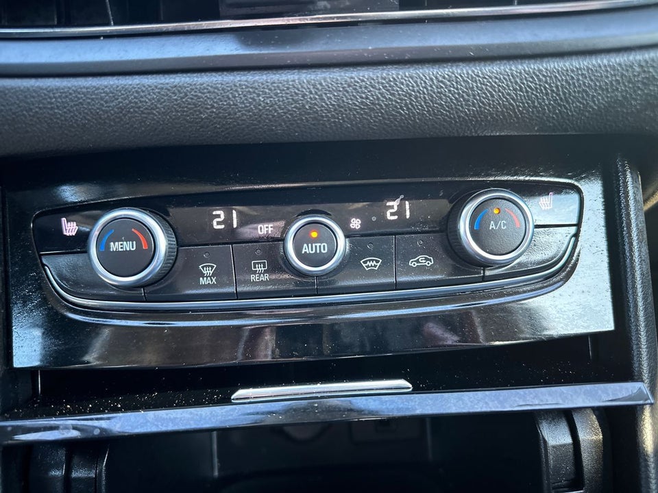 Opel Grandland 1,6 Hybrid Ultimate Sport Pack aut. 5d