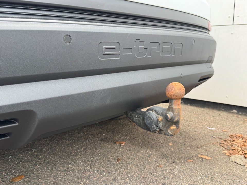 Audi Q4 e-tron 40 Attitude 5d