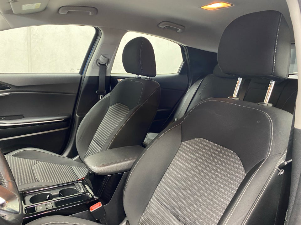 Kia XCeed 1,6 PHEV Prestige DCT 5d