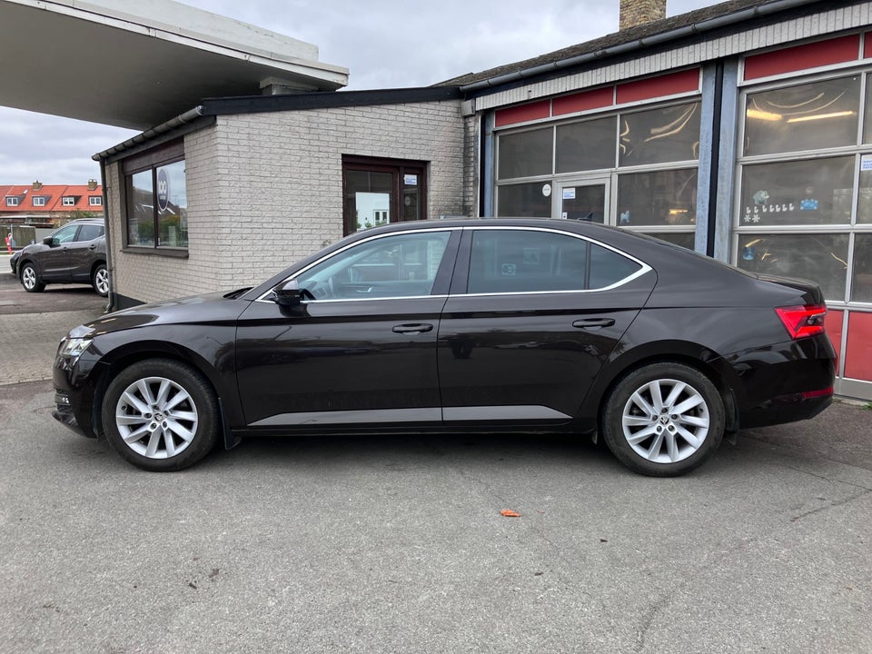 Skoda Superb 2,0 TSi 190 Business Executive DSG 5d