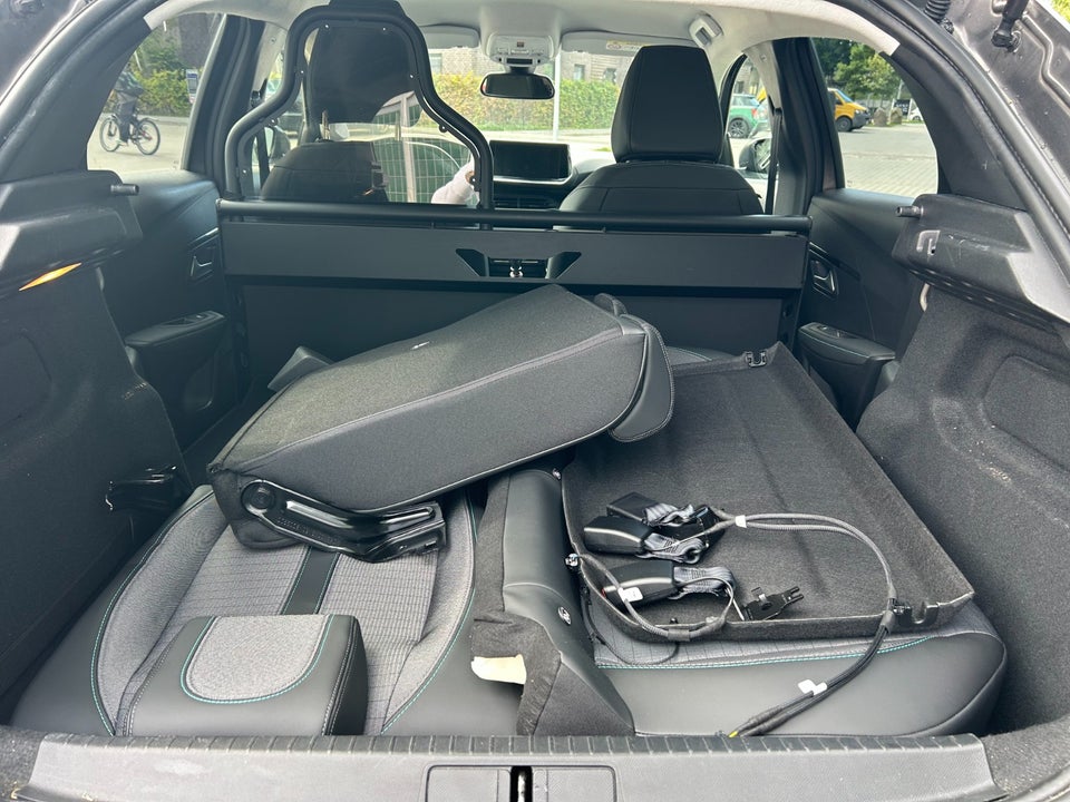 Peugeot 208 1,2 PureTech 100 Allure+ 5d