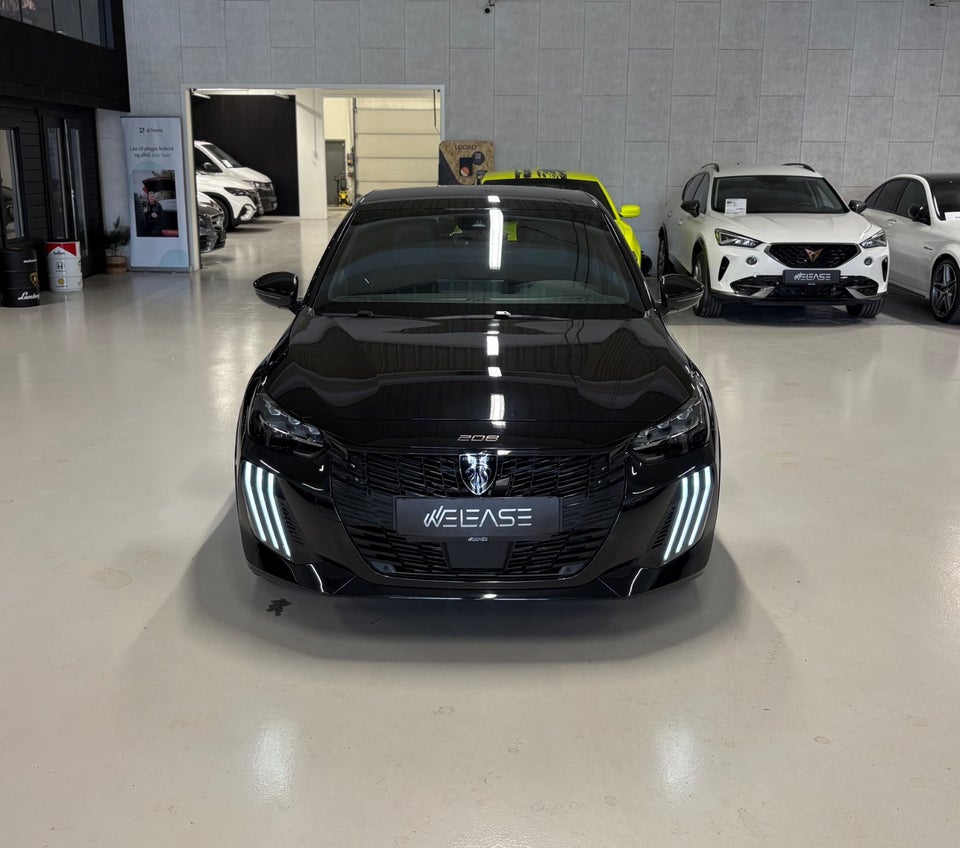 Peugeot e-208 54 GT 5d