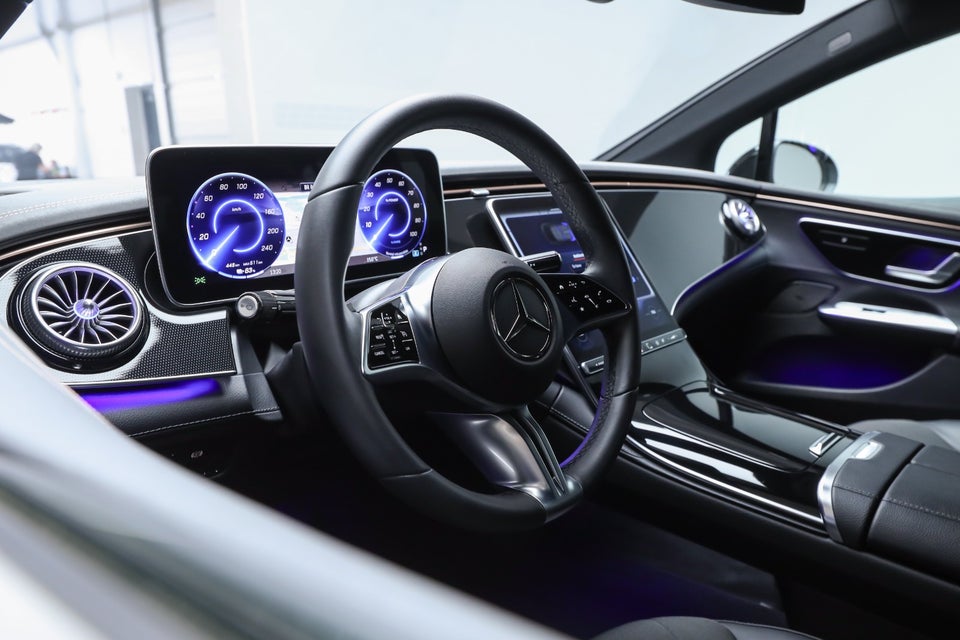 Mercedes EQE350 Electric Art 4d