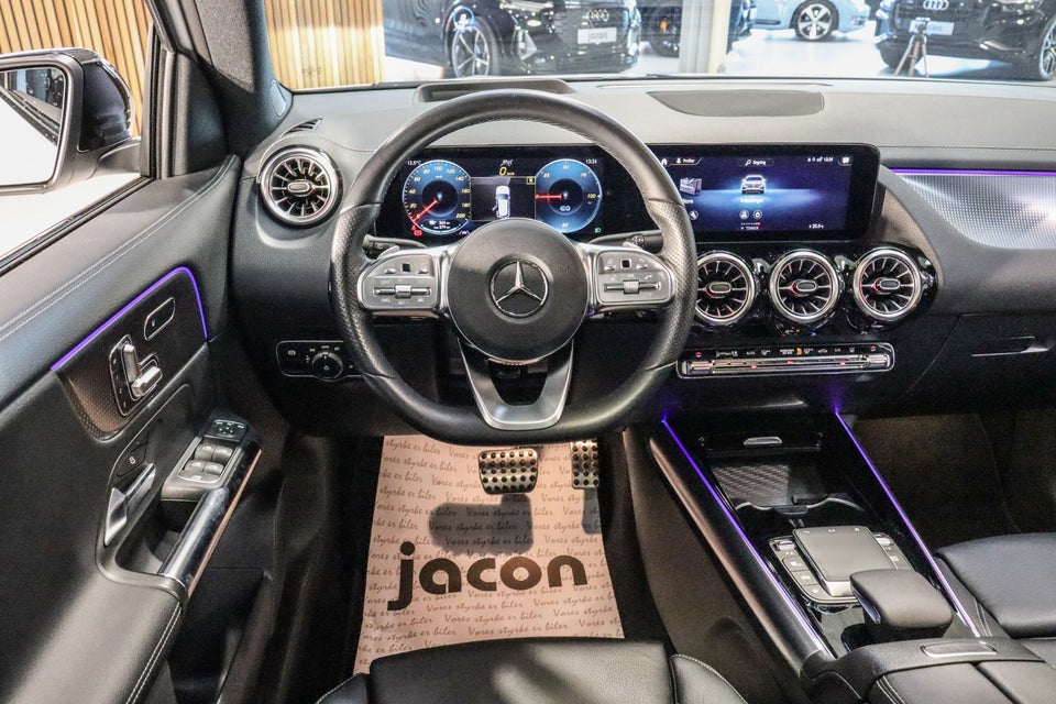 Mercedes EQA350 AMG Line 4Matic 5d