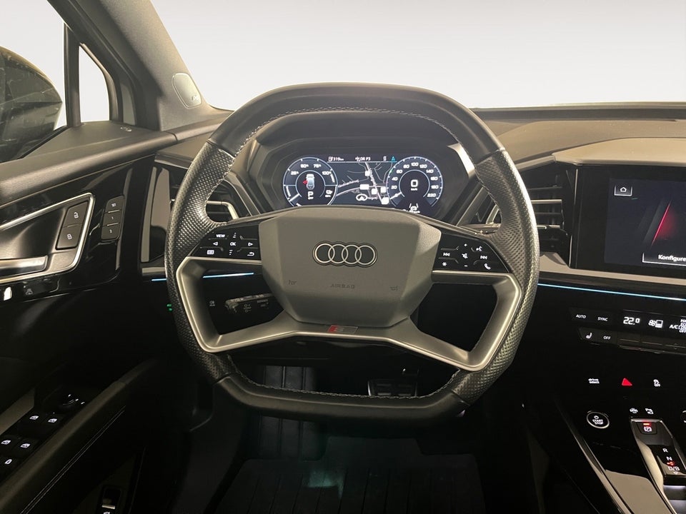 Audi Q4 e-tron 50 S-line quattro 5d