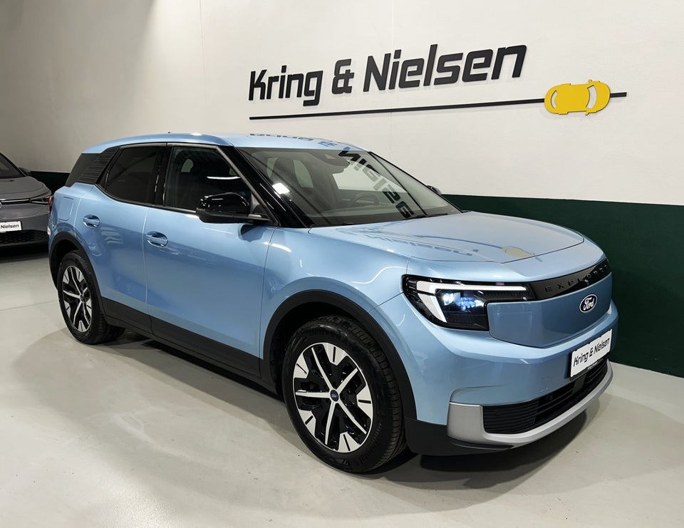 Ford Explorer 84 Select Extended Range AWD 5d