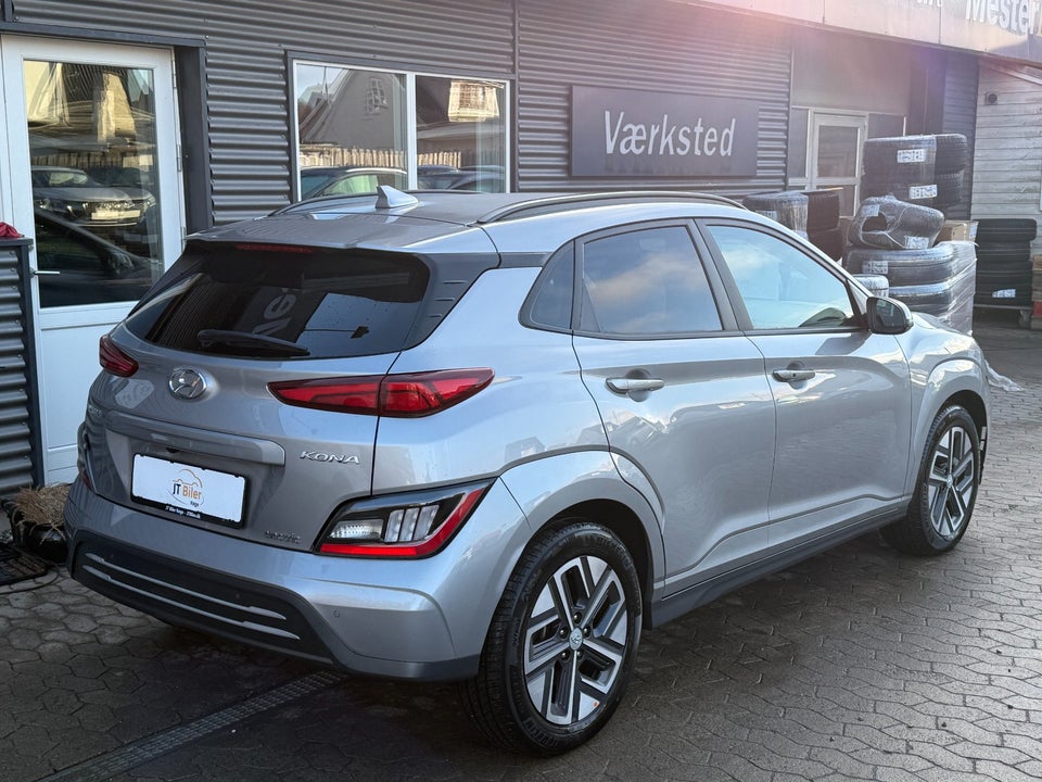 Hyundai Kona 64 EV Ultimate 5d