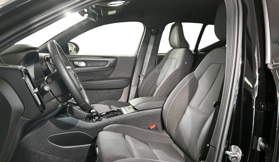 Volvo XC40 P6 ReCharge Core 5d