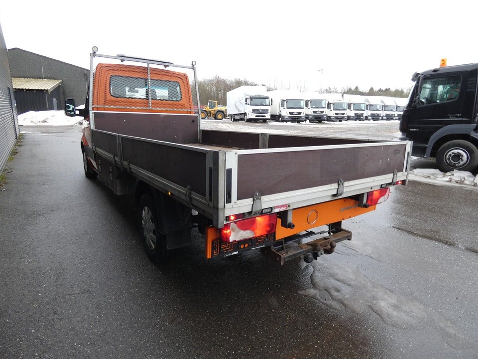 Mercedes Sprinter 319 3,0 CDi A3 Chassis aut. RWD 2d