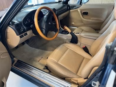 Mazda MX-5 1,6i  2d