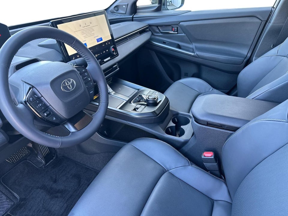 Toyota bZ4X 73 Executive 5d