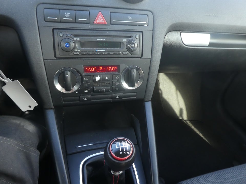 Audi A3 2,0 FSi Ambiente 3d