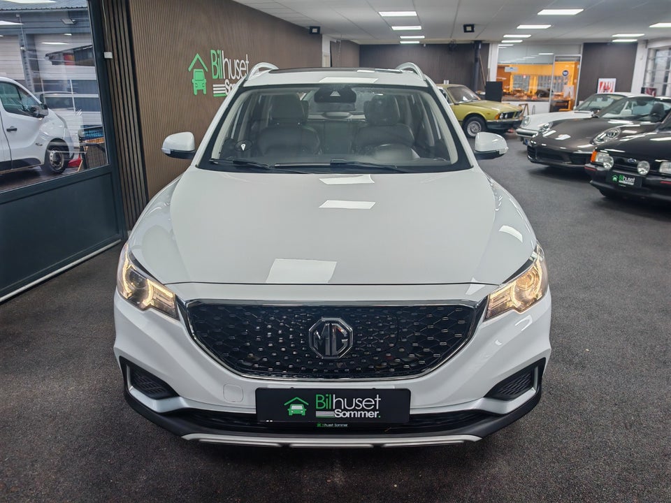 MG ZS EV Luxury 5d