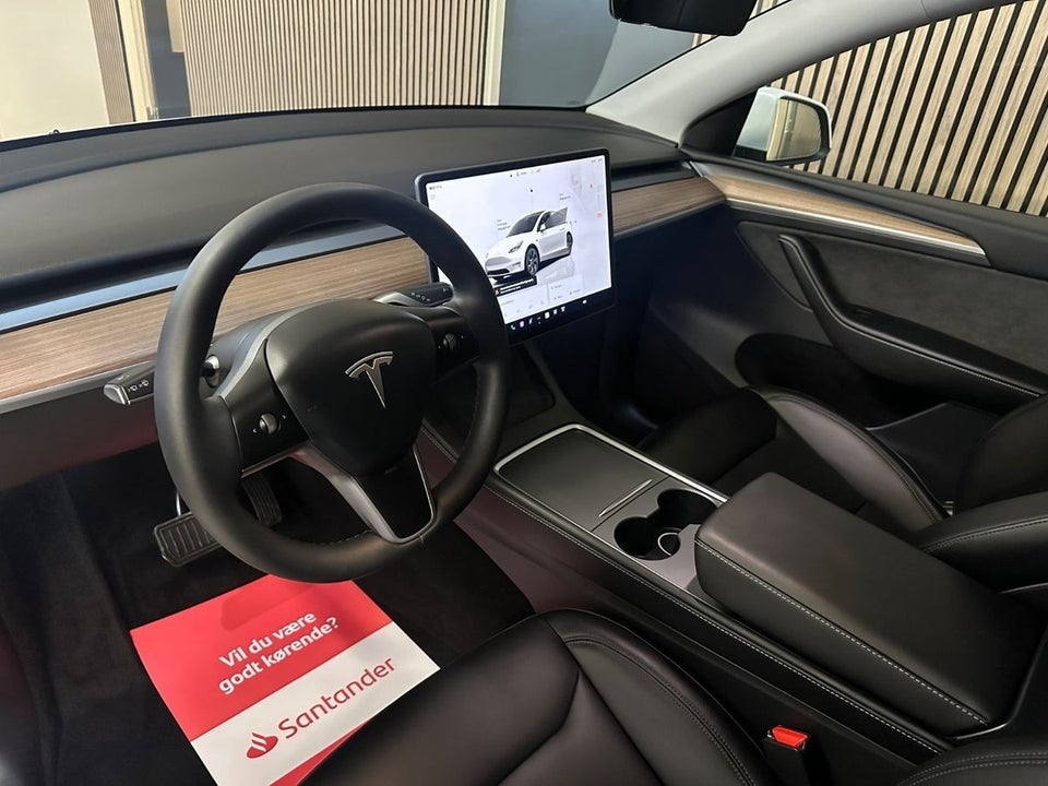Tesla Model Y Long Range RWD 5d
