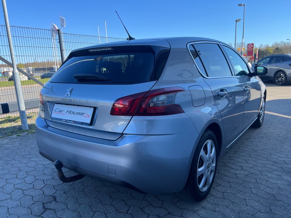 Peugeot 308 1,2 e-THP 130 Active 5d