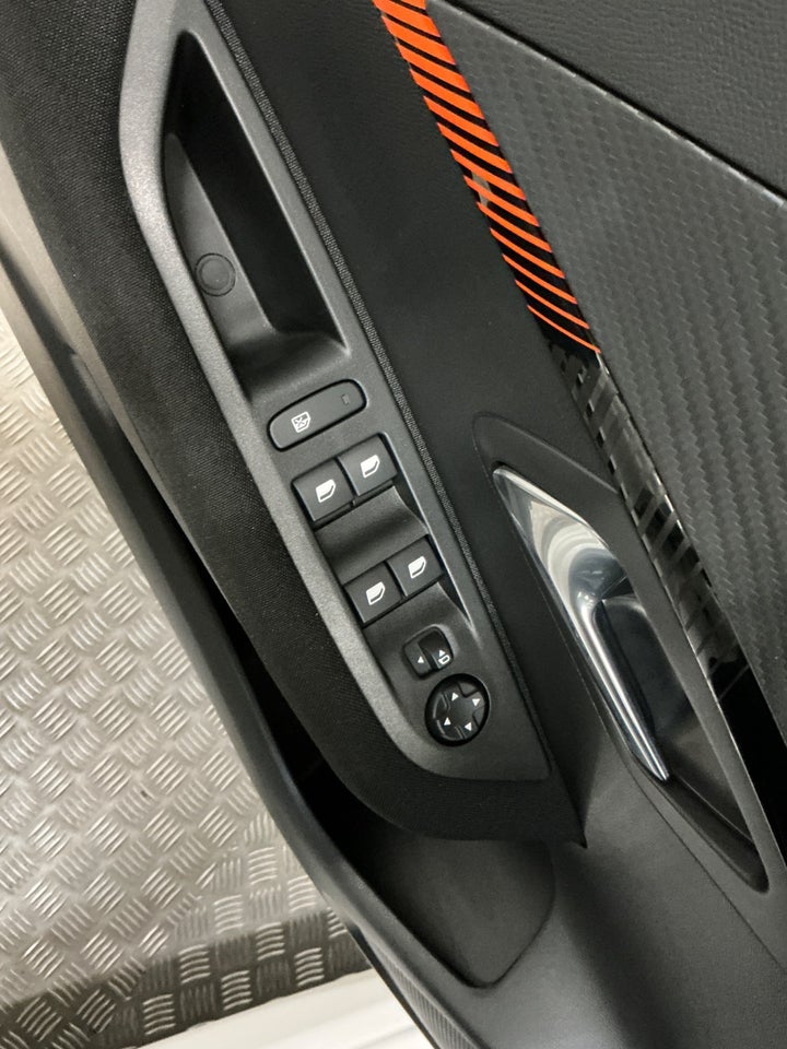 Peugeot e-208 50 Active Pack 5d