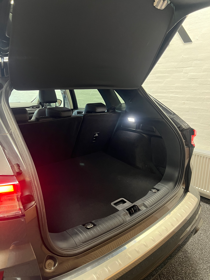 Ford Kuga 2,5 PHEV Vignale CVT 5d