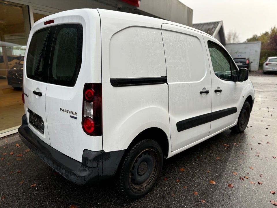 Peugeot Partner 1,6 BlueHDi 100 L1 Flex Van 5d