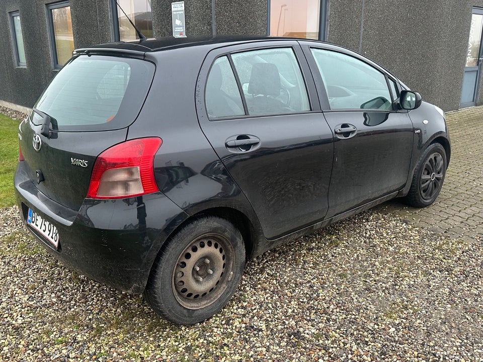 Toyota Yaris 1,4 D-4D Luna M/M 3d