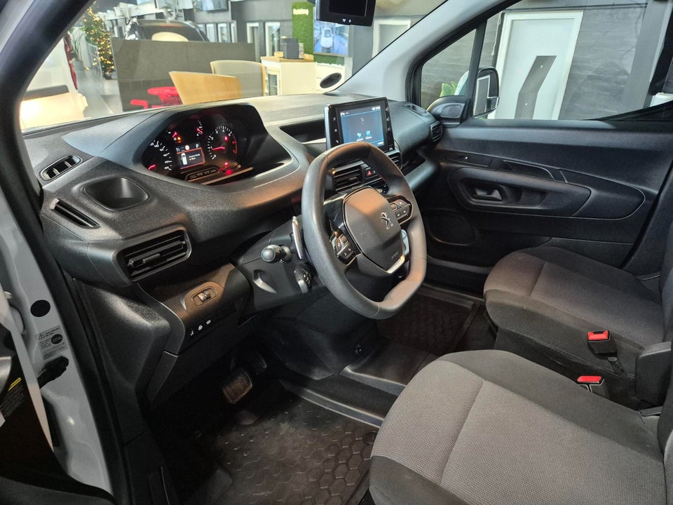 Peugeot Partner 1,5 BlueHDi 130 L1V1 Ultimate EAT8 Van