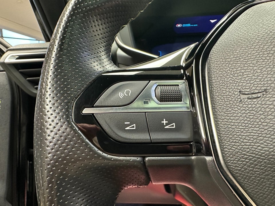 Peugeot e-2008 50 GT Pack 5d