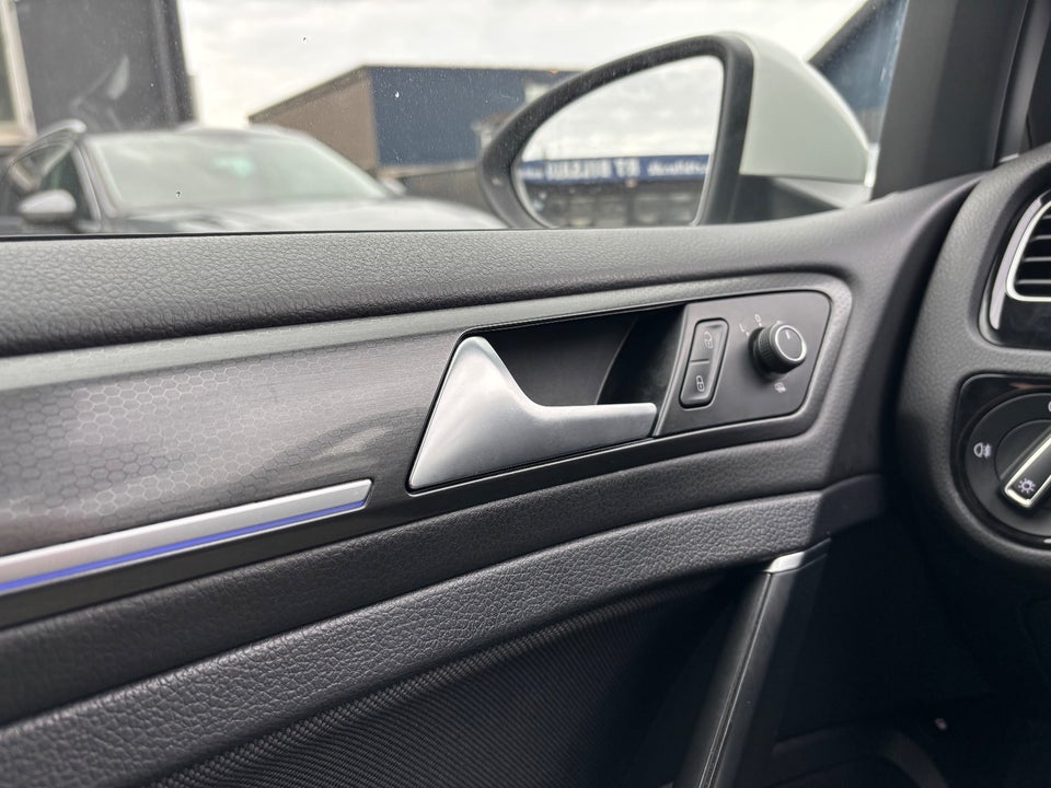VW Golf VII 1,4 GTE DSG 5d