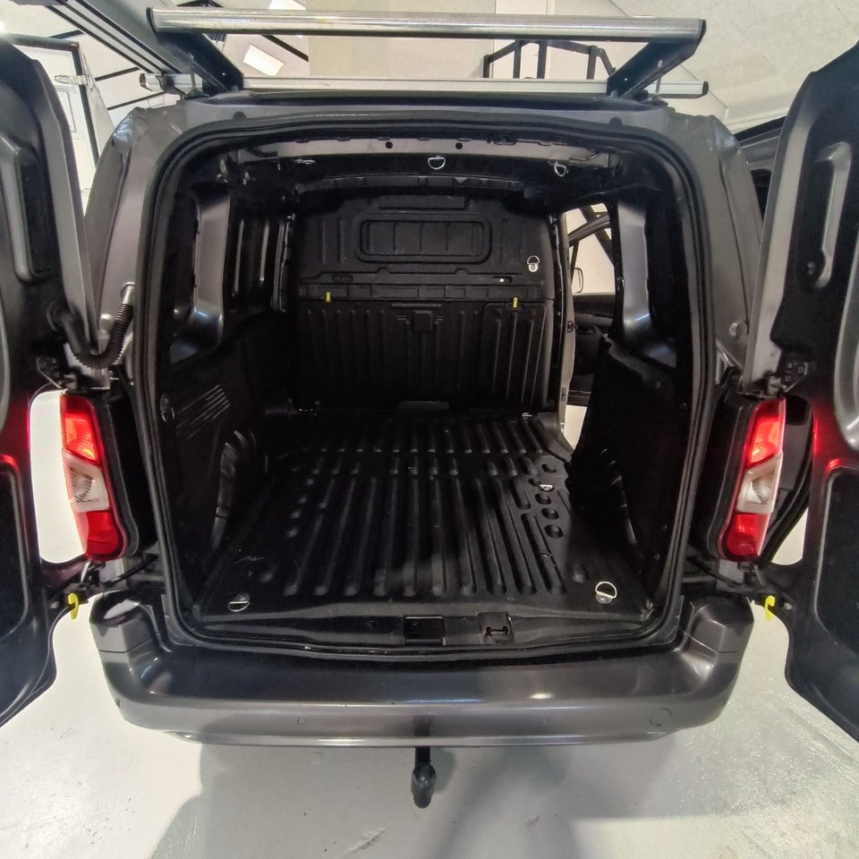 Peugeot Partner 1,5 BlueHDi 130 L1V1 Ultimate EAT8 Van